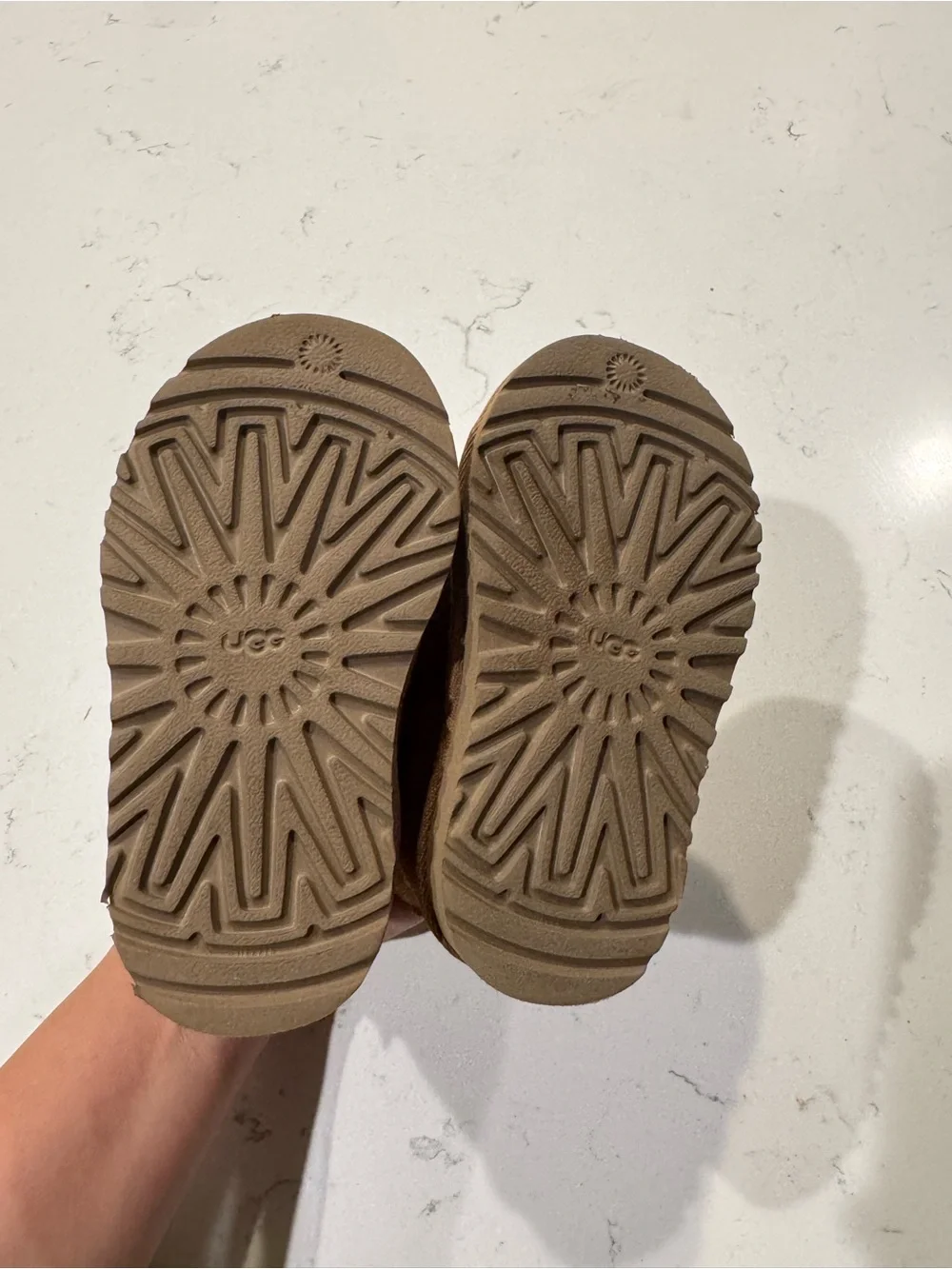 UGG Kids Jona boots in chestnut Toddler Size 7